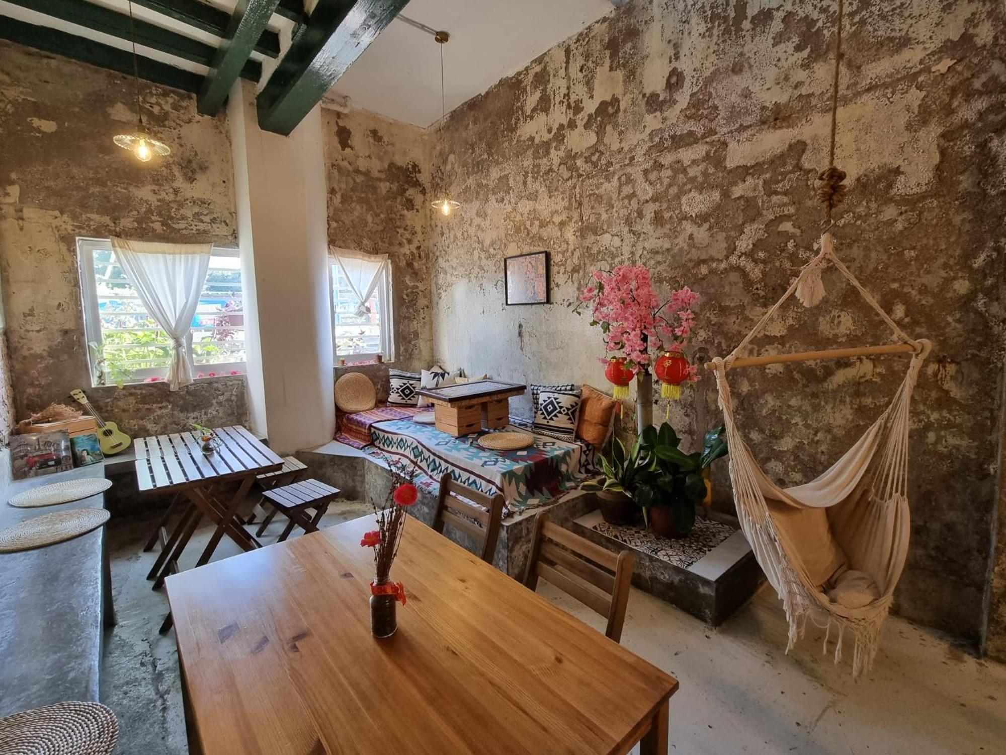 Vspace Guesthouse Capsule & Cafe Malacca Exterior foto