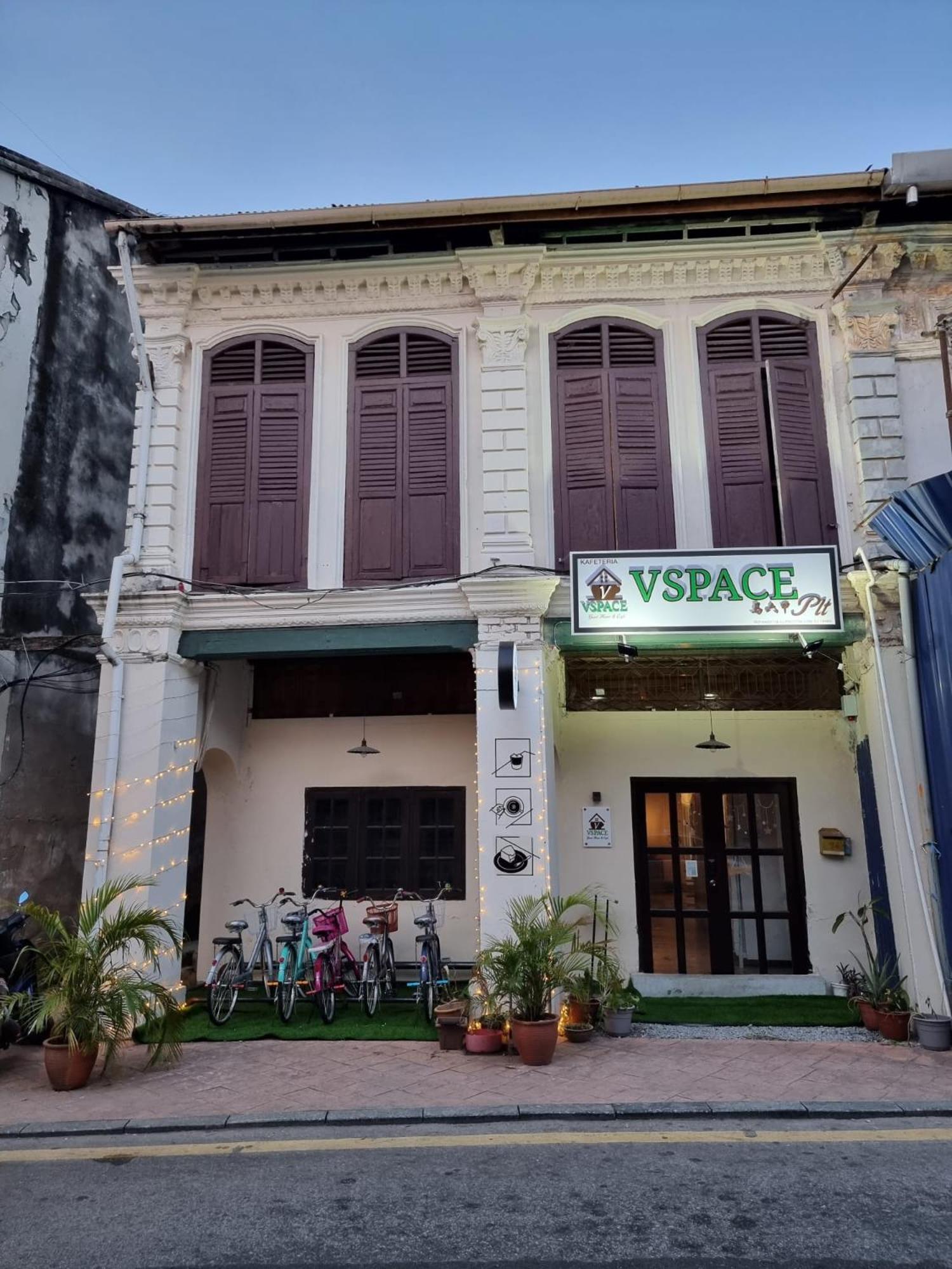 Vspace Guesthouse Capsule & Cafe Malacca Exterior foto
